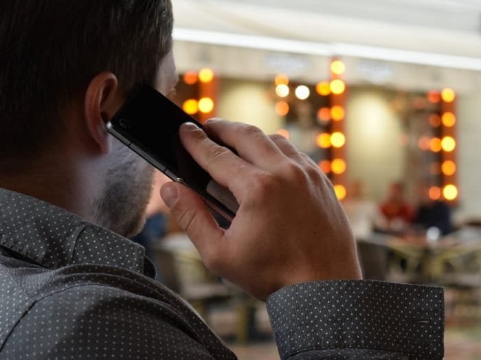 Mimzy / llamada a descubrir quién es el dueño de un número de teléfono móvil
