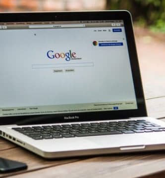 No Google Chrome é possível alterar a câmera e o microfone padrão (Imagem: Reprodução/Pxhere)